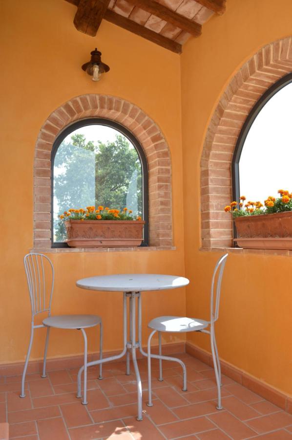 Agriturismo Il Saragiolo Villa มอนเตเมราโน ภายนอก รูปภาพ