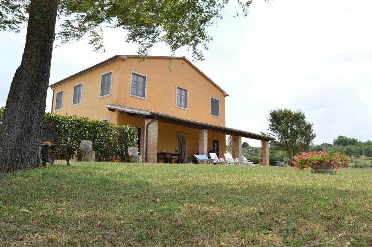 Agriturismo Il Saragiolo Villa มอนเตเมราโน ภายนอก รูปภาพ